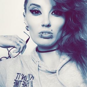 Meet your Posher, April